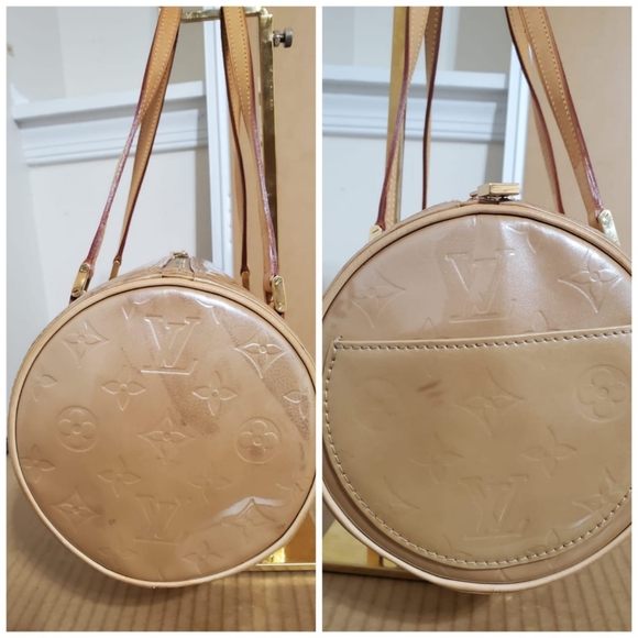 Authentic Louis Vuitton Perle Monogram Vernis Bedford Bag - Picture 8 of 10